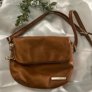 Kenneth Cole Reaction crossbody bag
